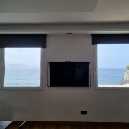 Апартаменты Balcony To The Sea Balcon Al Mar Canteras